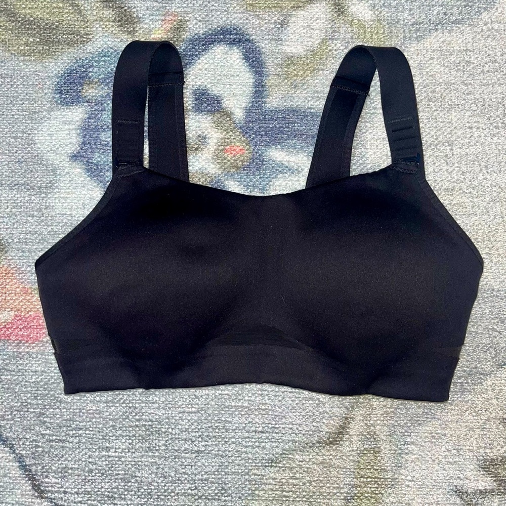 Black Lululemon Sports Bra Size 34DD